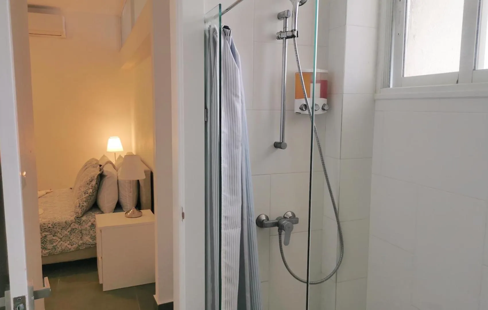 Serenara Studios And Suites - Los Corales Beach - Great Location With Many Restaurants 0*, Пунта-Кана