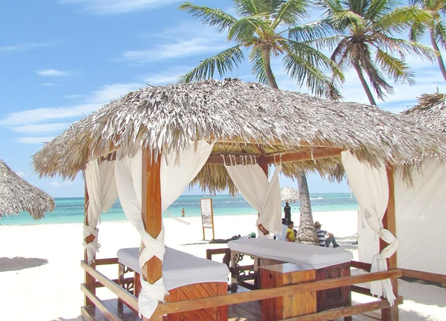 Serenara Studios And Suites - Los Corales Beach - Great Location With Many Restaurants 0*, Punta Cana
