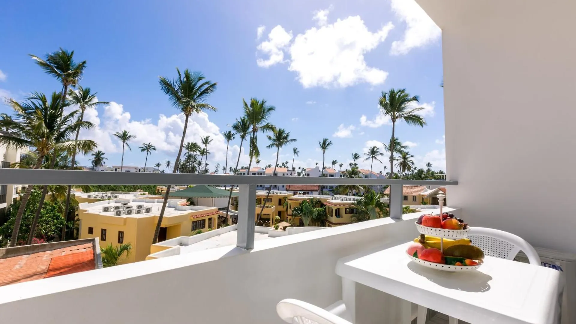 Serenara Studios And Suites - Los Corales Beach - Great Location With Many Restaurants Punta Cana